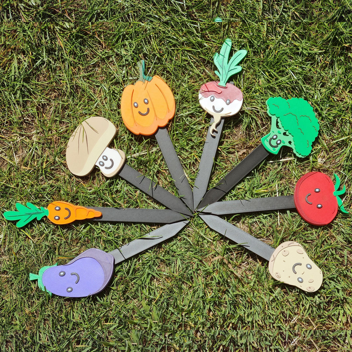 3D Printed Smiley Face Plant Markers – Choose 4 PLA Designs – product image 3